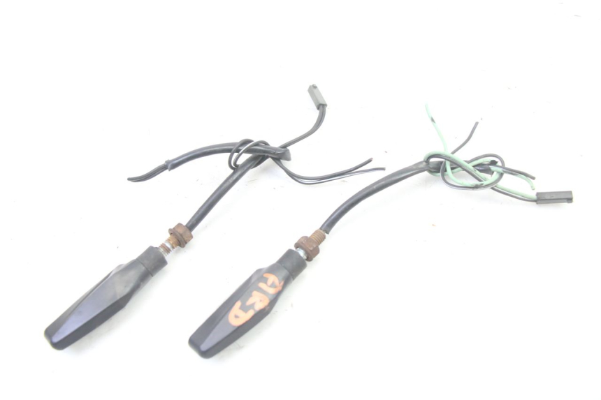 photo de HINTEN BLINKER SUZUKI GSR 750 (2011 - 2017)