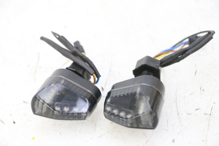 photo de HINTEN BLINKER PIAGGIO MP3 HPE 310 (2024 - 2025)