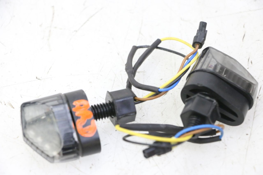 photo de HINTEN BLINKER PIAGGIO MP3 HPE 310 (2024 - 2025)