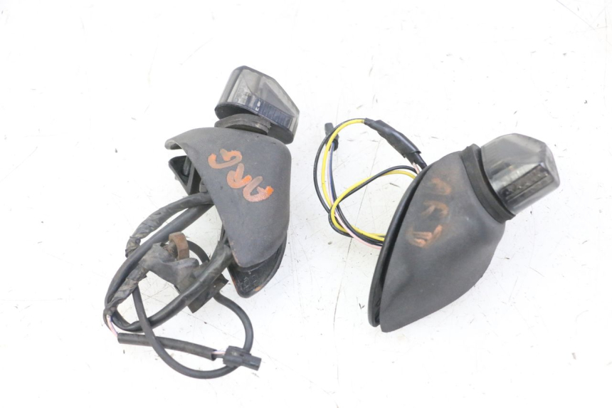 photo de HINTEN BLINKER PIAGGIO MP3 LT 400 (2007 - 2012)
