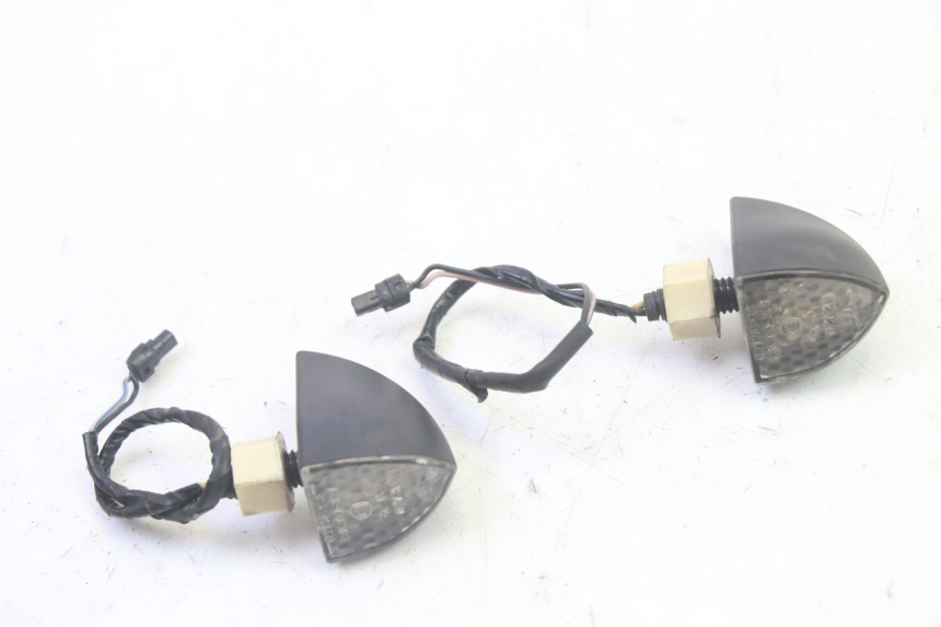 photo de HINTEN BLINKER PIAGGIO MP3 RL 250 (2007 - 2010) - Alternative Perspektive