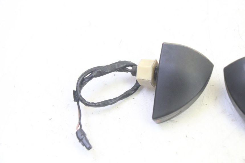 photo de HINTEN BLINKER PIAGGIO MP3 RL 250 (2007 - 2010) - Gesamtansicht des Produkts