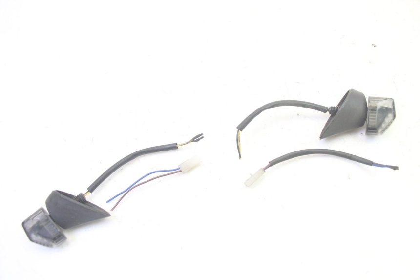 photo de HINTEN BLINKER PIAGGIO MP3 500 (2016 - 2018) - Alternative Perspektive