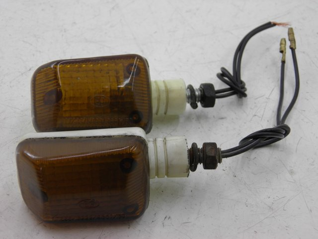 photo de HINTEN BLINKER SUZUKI GSF N BANDIT 600 (1996 - 1999)