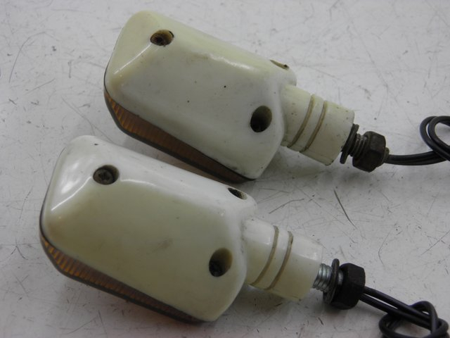 photo de HINTEN BLINKER SUZUKI GSF N BANDIT 600 (1996 - 1999)