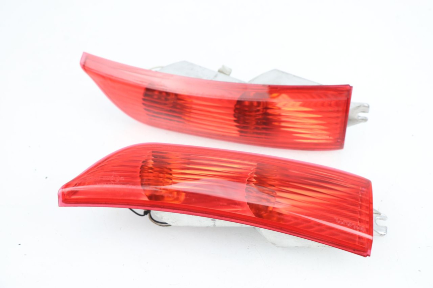 photo de HINTEN BLINKER PIAGGIO X8 400 (2006 - 2007)