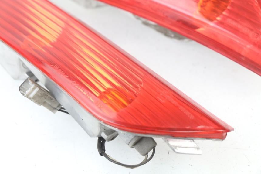 photo de HINTEN BLINKER PIAGGIO XEVO - X EVO 125 (2007 - 2016)