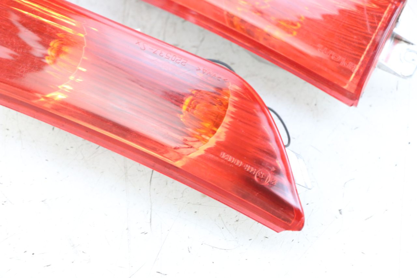 photo de HINTEN BLINKER PIAGGIO XEVO - X EVO 125 (2007 - 2016) - Gesamtansicht des Produkts