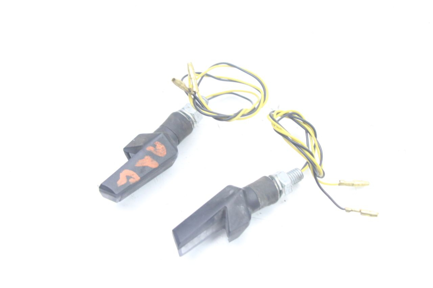 photo de HINTEN BLINKER YAMAHA FZS FAZER 600 (2001 - 2003)
