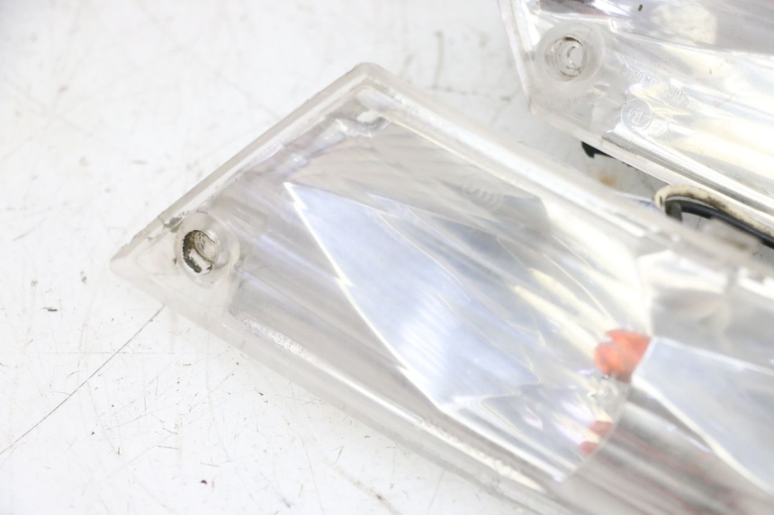 photo de RÜCKBLINKER PIAGGIO ZIP 2T 50 (2009 - 2019) - Oberflächenzustand und Material