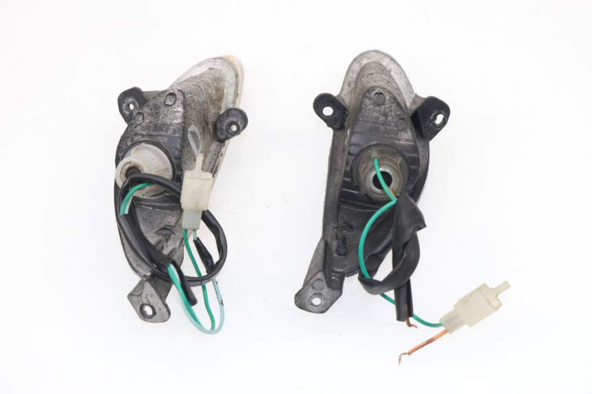 photo de VORNE BLINKER BAOTIAN TRAVEL SPIRIT 50 (2010 - 2012)