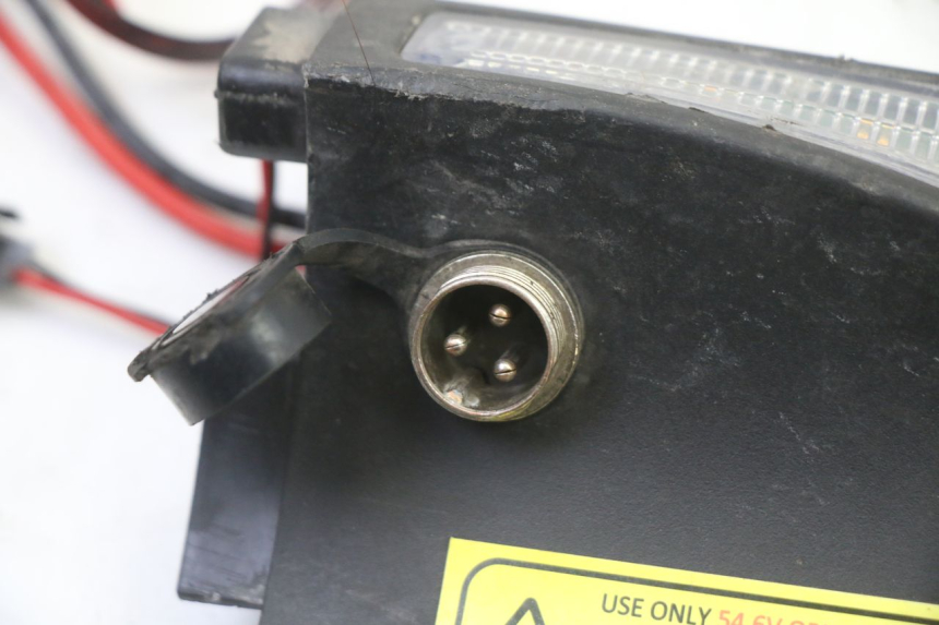 photo de VORNE RECHTS BLINKER URBANGLIDE E-CROSS PRO 1