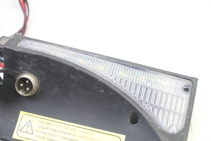 photo de VORNE RECHTS BLINKER URBANGLIDE E-CROSS PRO 1