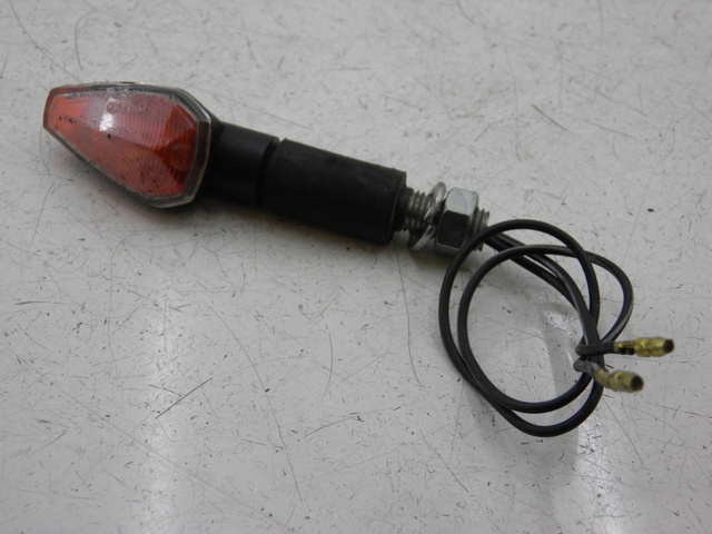 photo de VORNE RECHTS BLINKER HONDA CB 500 (1997 - 2003)