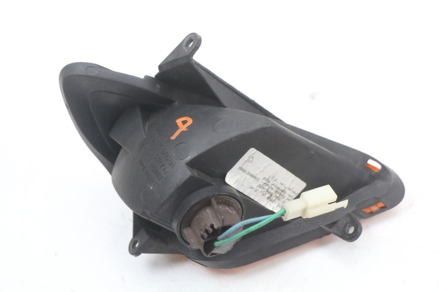 photo de VORNE RECHTS BLINKER HONDA FES PANTHEON 2T 125 (1998 - 2002)