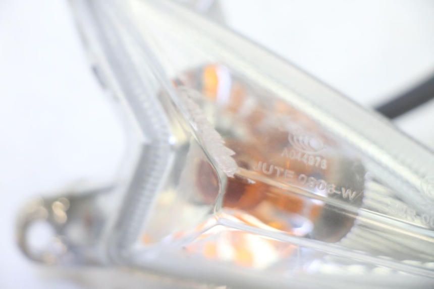 photo de VORNE RECHTS BLINKER SYM ORBIT III 3 4T 50 (2021 - 2025) - Zoom auf Gebrauchszustand