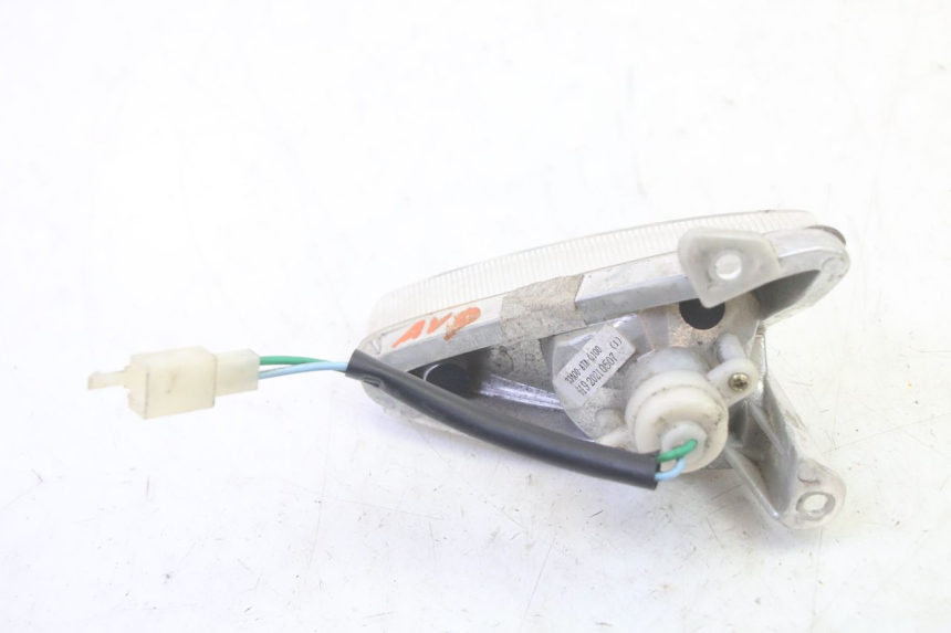 photo de VORNE RECHTS BLINKER SYM ORBIT III 3 4T 50 (2021 - 2025) - Details der Befestigungspunkte