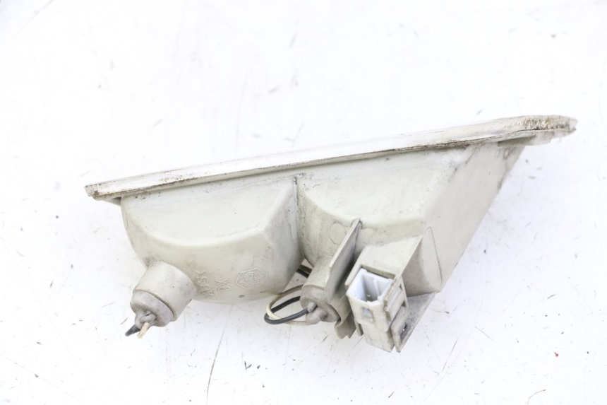 photo de VORNE RECHTS BLINKER PIAGGIO VESPA GRANTURISMO 200 (2004 - 2005)