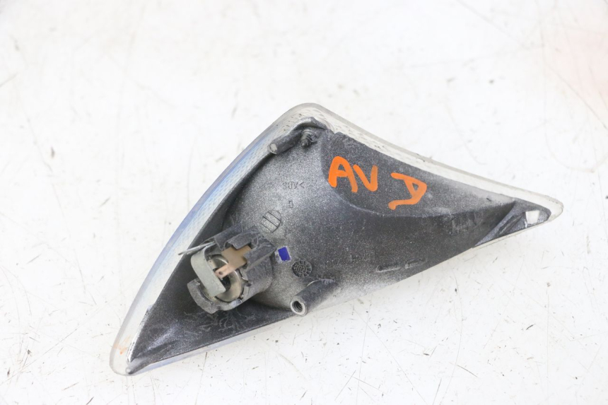 photo de VORNE RECHTS BLINKER PEUGEOT SPEEDFIGHT 2 LC 50 (2000 - 2009)