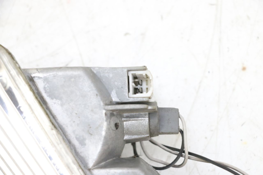 photo de RECHTER BLINKER PIAGGIO VESPA GTS SUPER IE 125 (2009 - 2016) - Zoom auf Gebrauchszustand