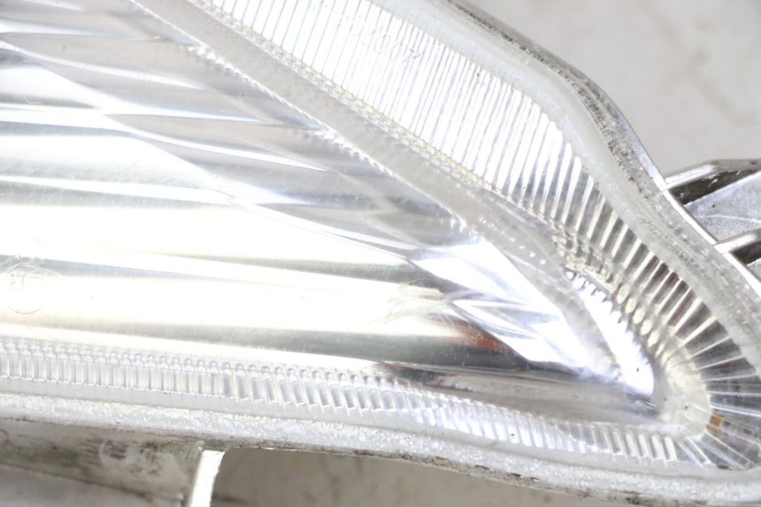 photo de VORNE RECHTS BLINKER YAMAHA X-MAX XMAX 125 (2010 - 2014)