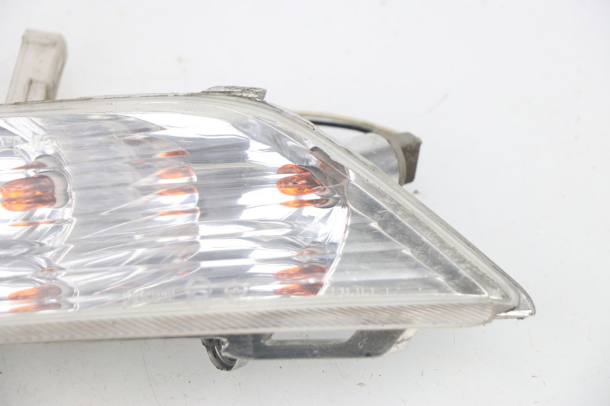 photo de VORNE RECHTS BLINKER PIAGGIO X8 400 (2006 - 2007)