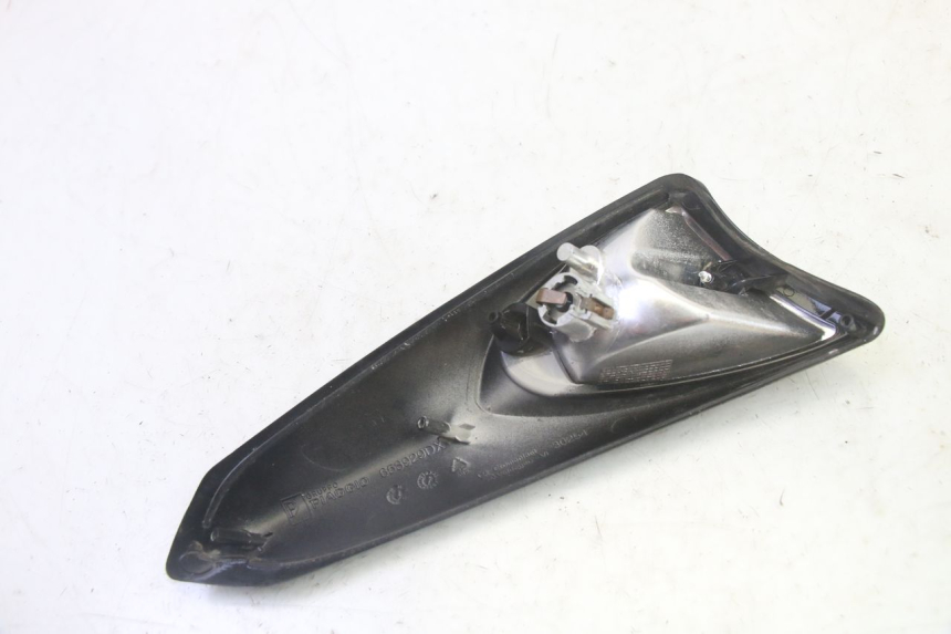 photo de RECHTER BLINKER PIAGGIO XEVO - X EVO 125 (2007 - 2016) - Technische Nahaufnahme