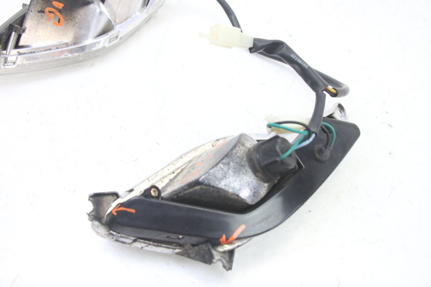 photo de VORNE BLINKER SYM FIDDLE 3 III 50 (2014 - 2020)