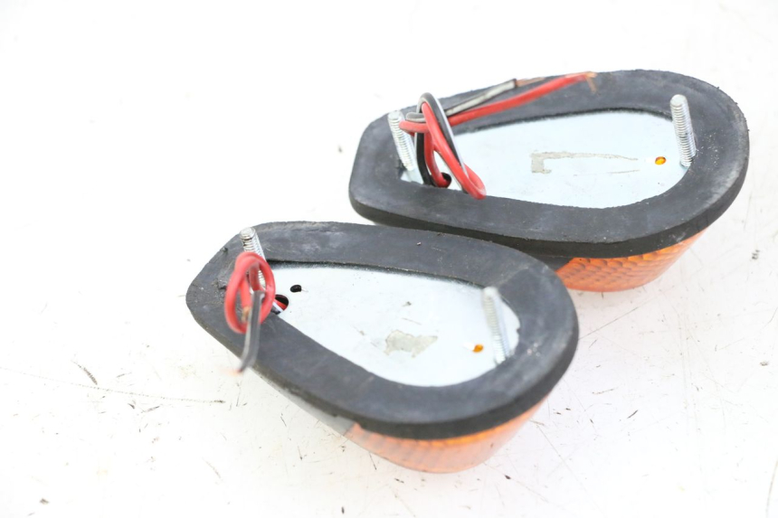 photo de VORNE BLINKER YAMAHA FJ 36Y 1100 (1984 - 1985)