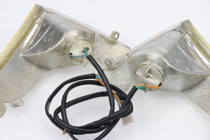 photo de VORNE BLINKER REVATTO FUTURA GT 125 (2006 - 2008)
