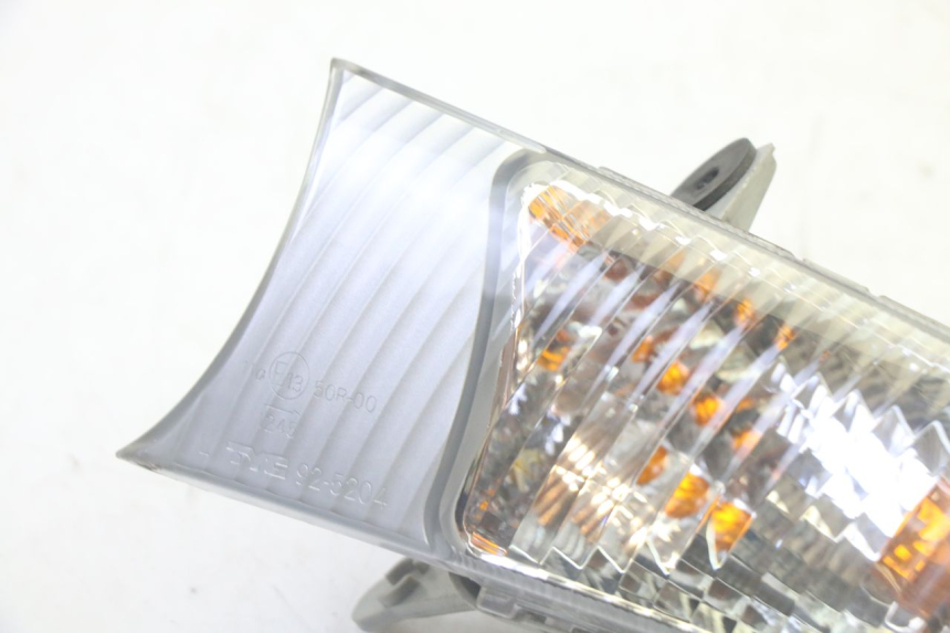 photo de LINKS VORDERES BLINKLICHT SUZUKI BURGMAN 125 (2007 - 2014)