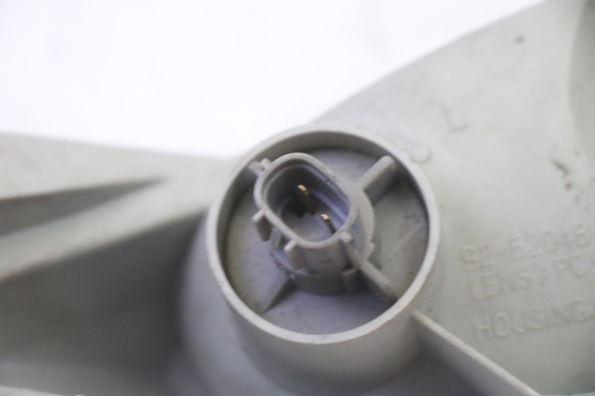 photo de LINKS VORDERES BLINKLICHT SUZUKI BURGMAN 125 (2007 - 2014)