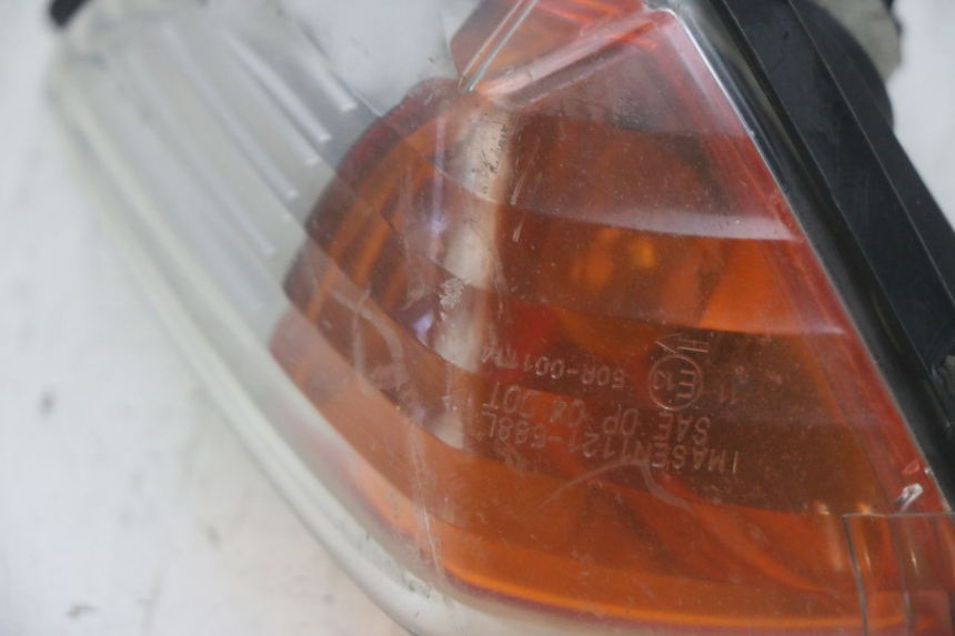 photo de LINKS VORDERES BLINKLICHT YAMAHA FJR ABS 1300 (2006 - 2012) - Zoom auf Gebrauchszustand