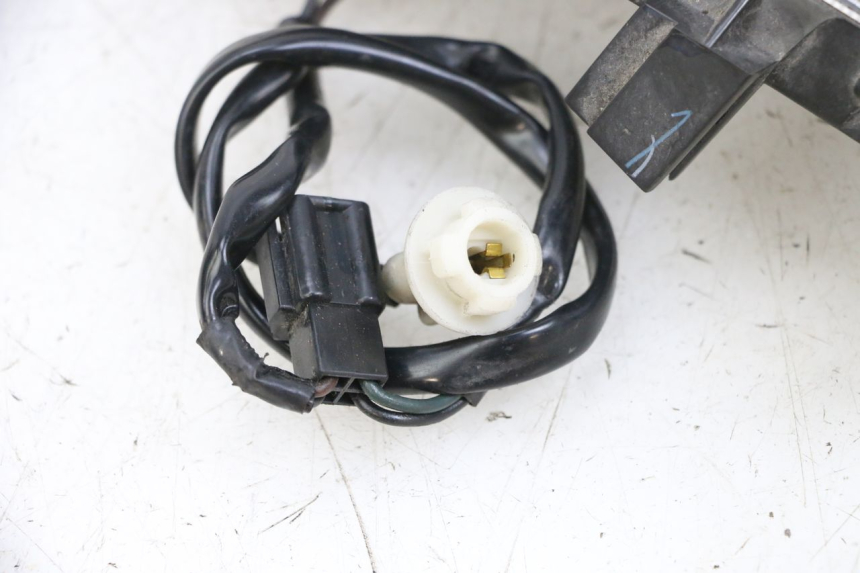 photo de VORNE LINKS BLINKER MBK FLIPPER 115 (2013 - 2017) - Details der Befestigungspunkte