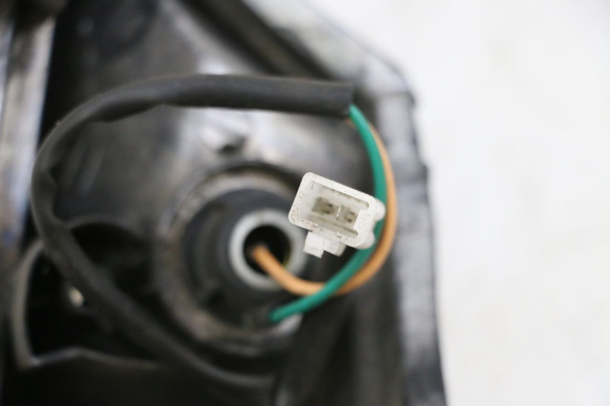 photo de VORNE LINKS BLINKER JM MOTORS GTS 125 (2015 - 2019) - Zoom auf Gebrauchszustand