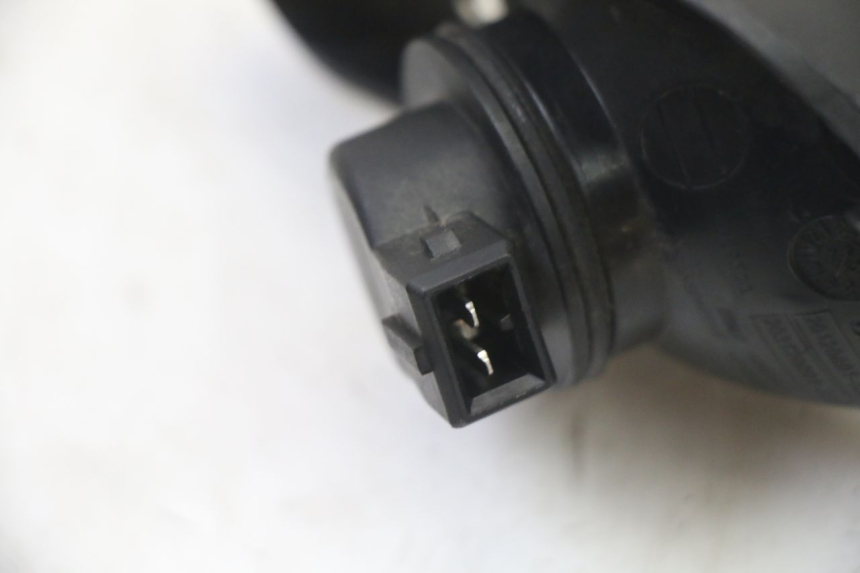 photo de VORNE LINKS BLINKER PIAGGIO NRG POWER PUREJET 50 (2018 - 2021)