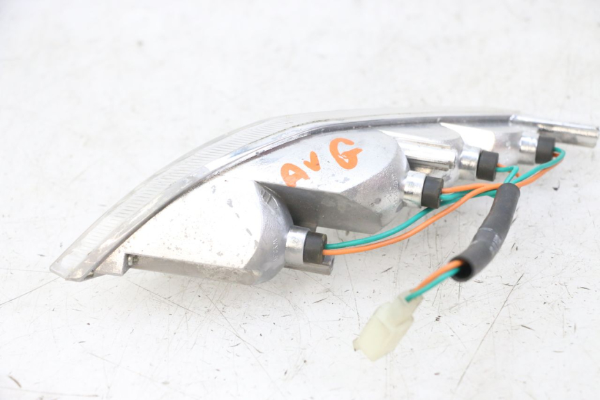 photo de VORNE LINKS BLINKER PEUGEOT VIVACITY 125 (2010 - 2017)