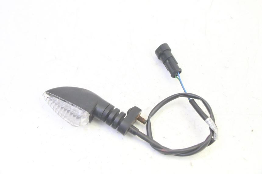 photo de VORNE LINKS BLINKER LIGIER PULSE 3 1 (2014 - 2020) - Zoom auf Gebrauchszustand