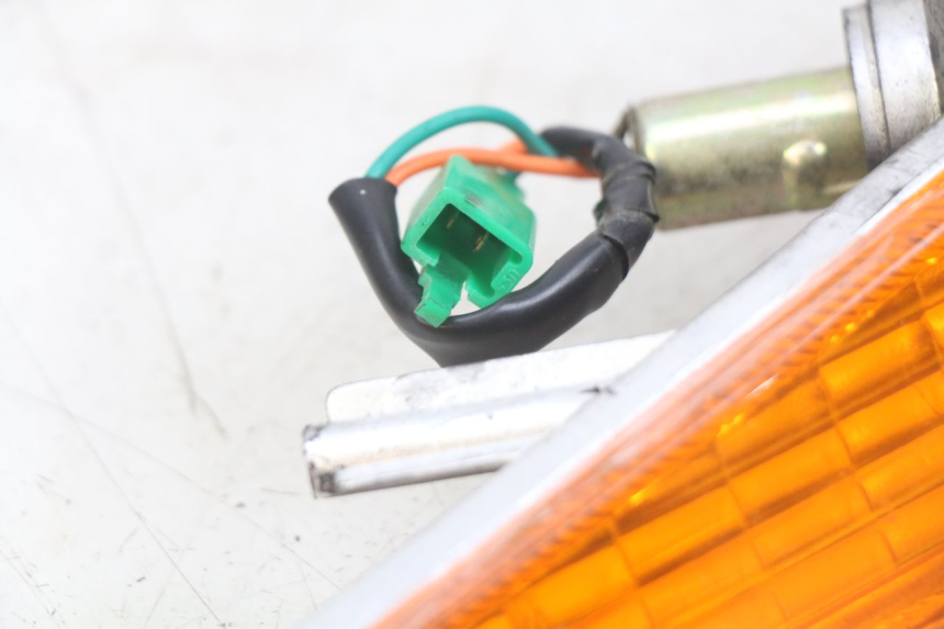 photo de LINKS VORDERES BLINKLICHT HONDA SCV LEAD 100 (2003 - 2007)