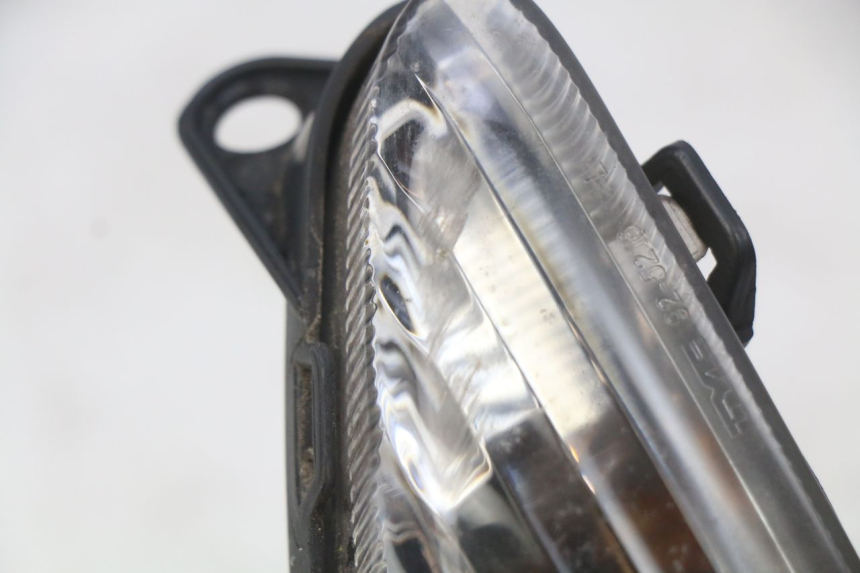 photo de LINKS VORDERES BLINKLICHT SUZUKI SIXTEEN 125 (2008 - 2010)