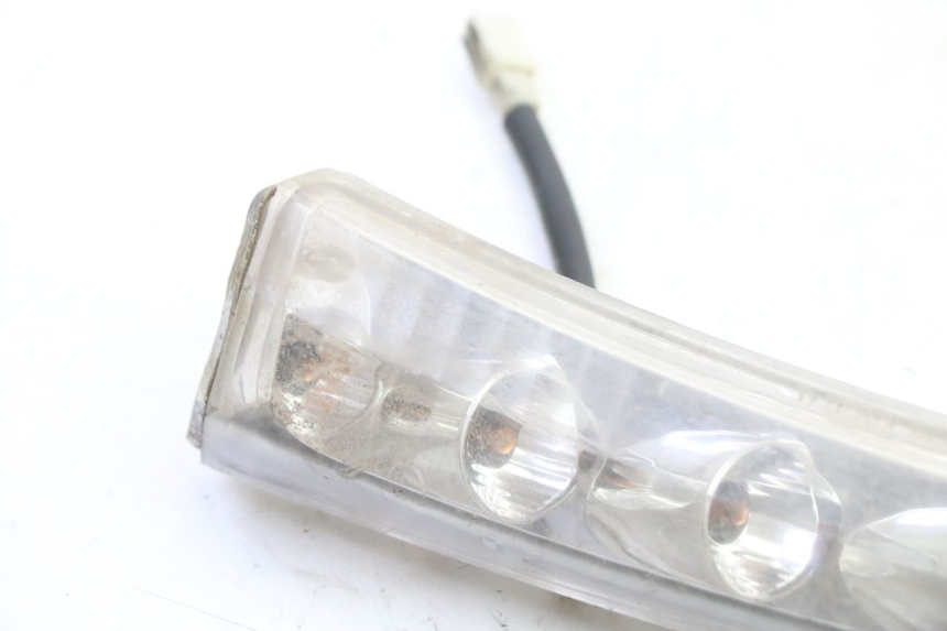 photo de VORNE LINKS BLINKER PEUGEOT SPEEDFIGHT 3 AIR 50 (2009 - 2015)