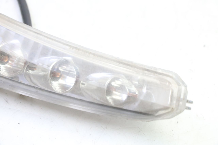 photo de VORNE LINKS BLINKER PEUGEOT SPEEDFIGHT 3 AIR 50 (2009 - 2015)