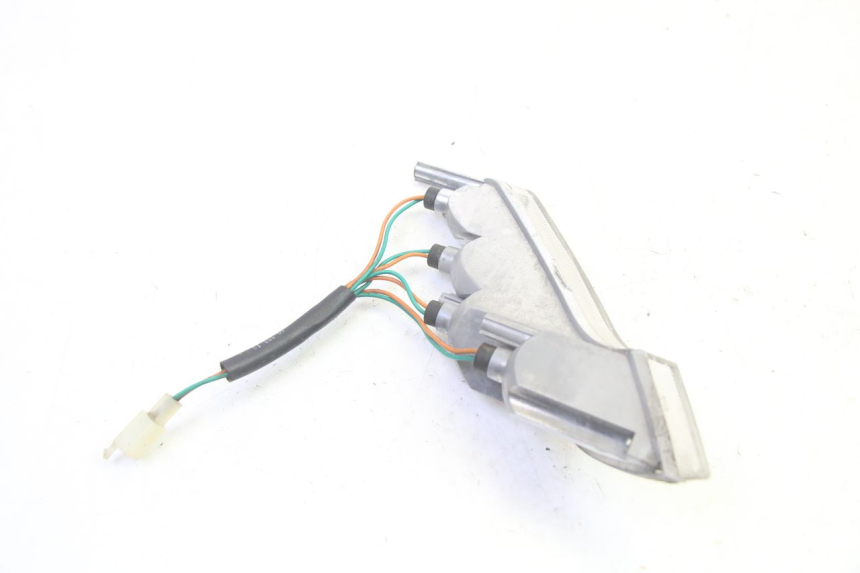 photo de LINKS VORDERES BLINKLICHT PEUGEOT VIVACITY NEW 4T 50 (2008 - 2017)