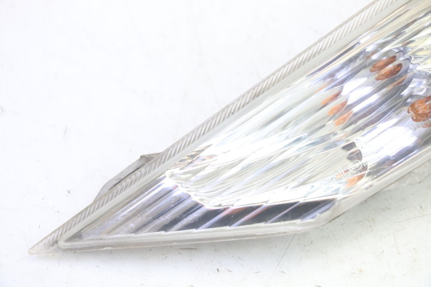 photo de LINKS VORDERES BLINKLICHT PIAGGIO X8 125 (2004 - 2007) - Detailansicht des Bauteils