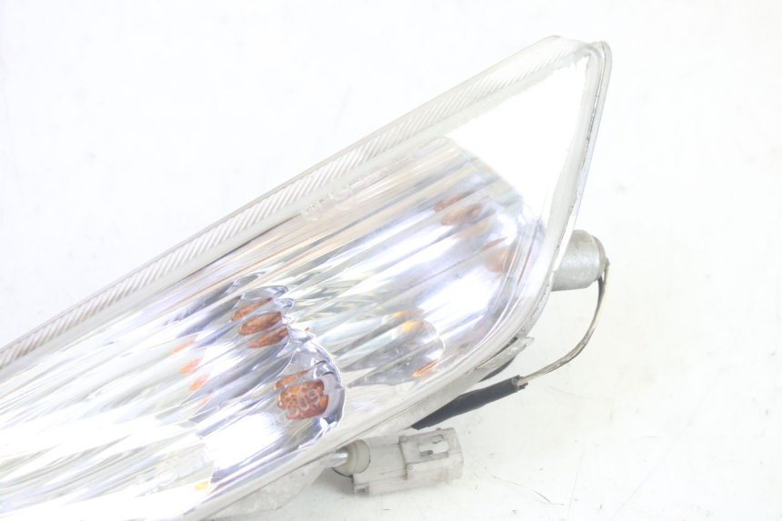 photo de LINKS VORDERES BLINKLICHT PIAGGIO X8 125 (2004 - 2007) - Zoom auf Gebrauchszustand