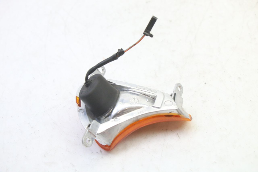 photo de VORNE LINKS BLINKER HONDA X8R 50 (1998 - 2003)