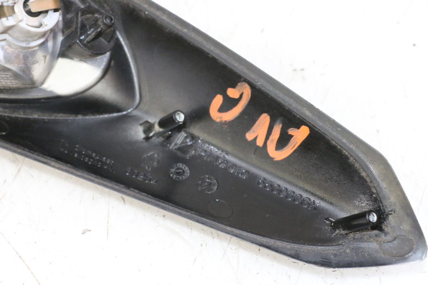 photo de LINKS VORDERES BLINKLICHT PIAGGIO XEVO - X EVO 125 (2007 - 2016)