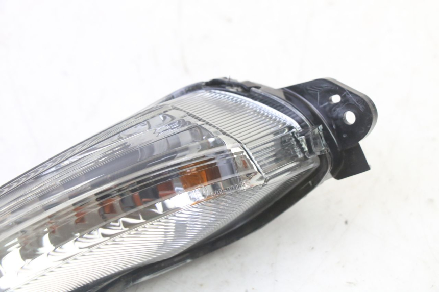 photo de VORNE LINKS BLINKER YAMAHA XMAX X-MAX 125 (2021 - 2025)