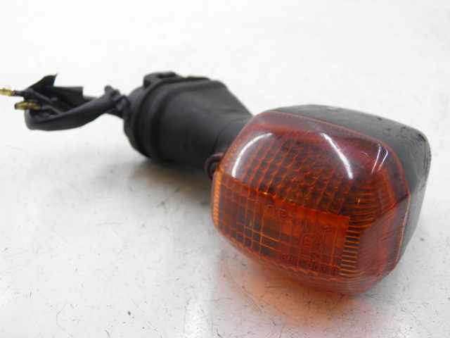 photo de VORNE LINKS BLINKER YAMAHA FZS FAZER 1000 (2003 - 2005)