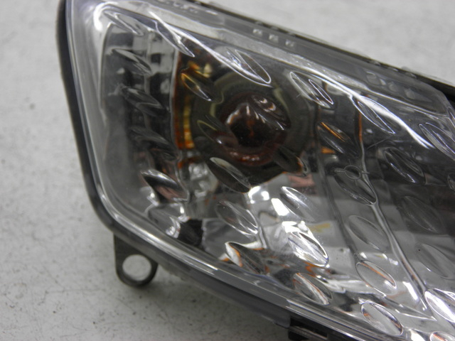 photo de LINKS VORDERES BLINKLICHT YAMAHA XMAX X-MAX 125 (2006 - 2009)